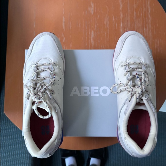 Abeo women’s leather jogger sneaker - Picture 2 of 8